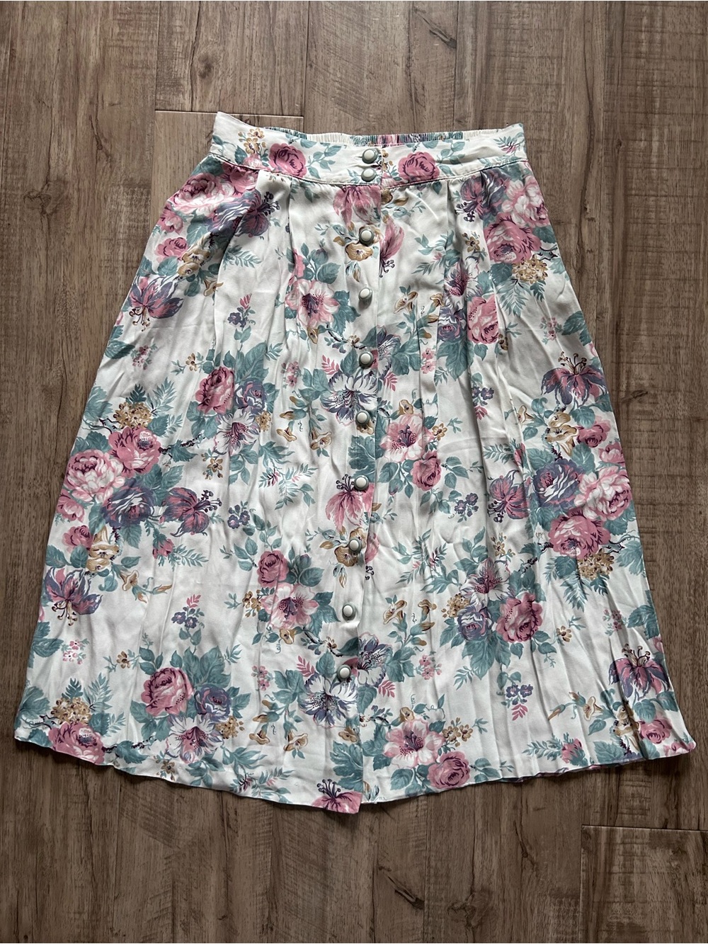 Vintage Floral Button-Front Midi Skirt country prairie Flowers feminine dainty